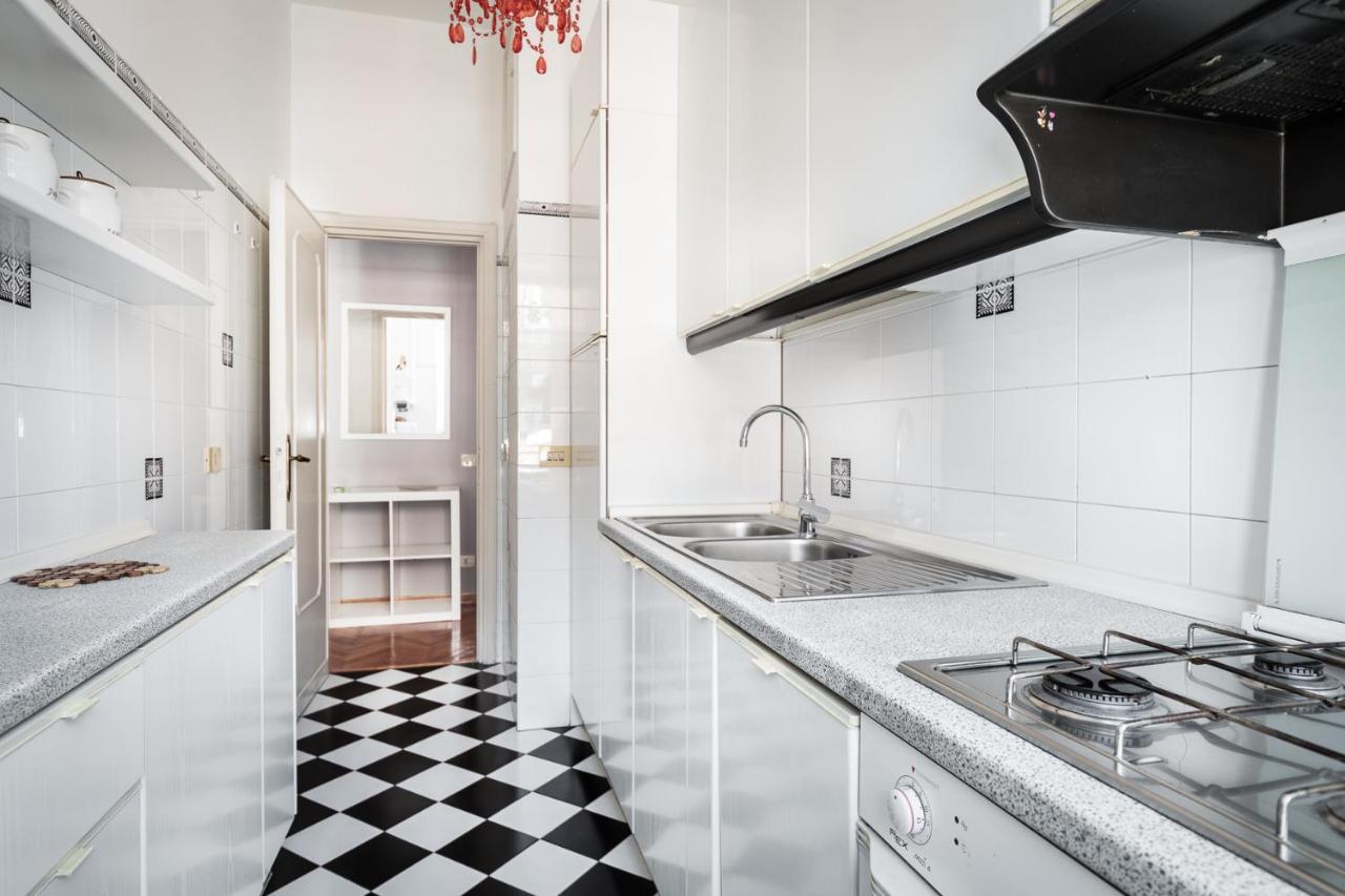 Sunny Flat Near Villa Borghese Rome Buitenkant foto